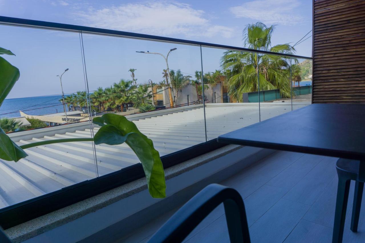 Hotel Morfeus Dıraç Dış mekan fotoğraf