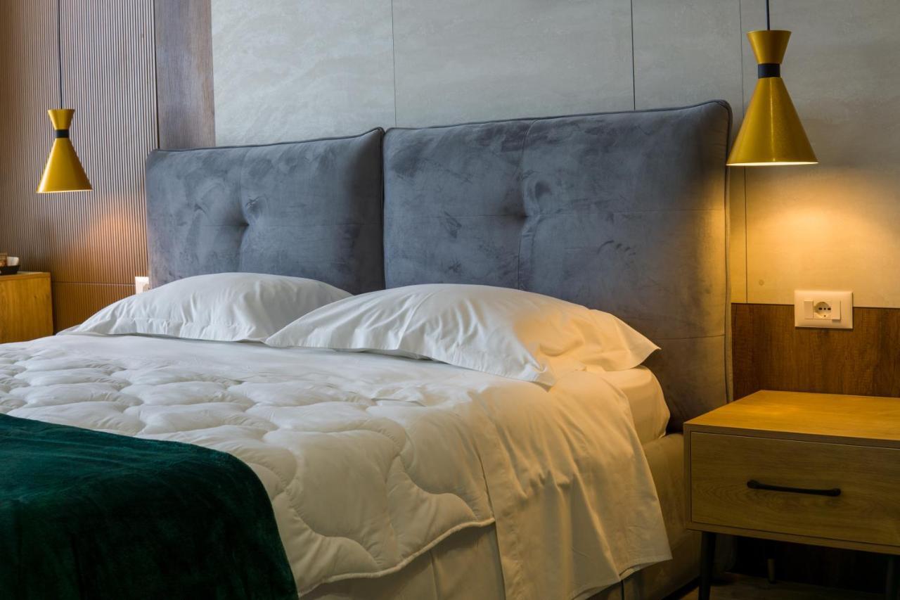 Hotel Morfeus Dıraç Dış mekan fotoğraf